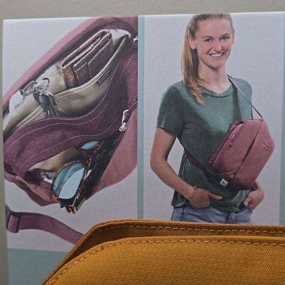 Deuter Unisex Passway 2 Crossbody Lifestyle 2 Liter Color Almond/Cinnamon - Picture 6 of 6